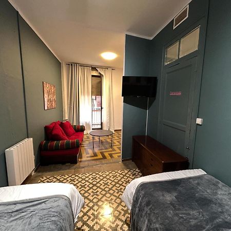 Casa Cedrohistoria Y Confort Con Parking Gratuito Zaragoza Dış mekan fotoğraf
